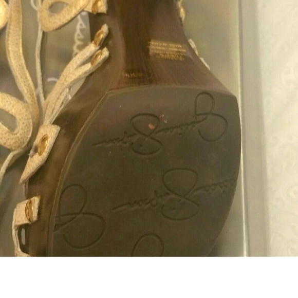 Jessica Simpson Geneviv High Heels - Picture 3 of 3